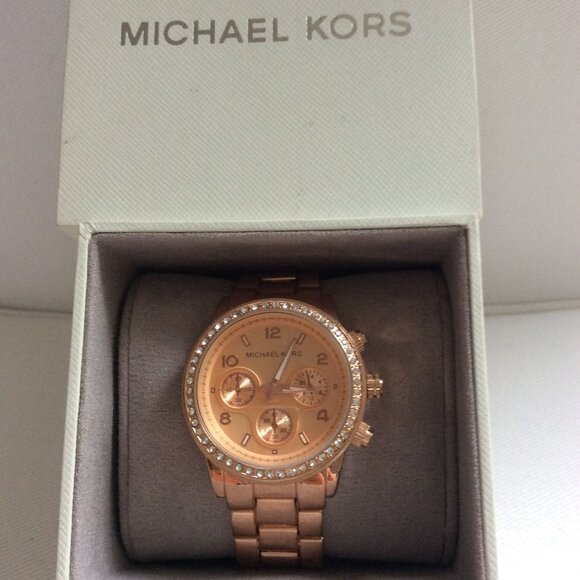 NWT Michael Kors Ritz Pavé Rose Gold-Tone Watch MSRP $365 - Picture 1 of 6